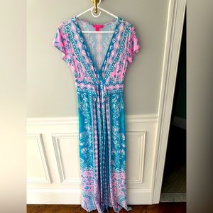 Lilly Pulitzer maxi dress in size small